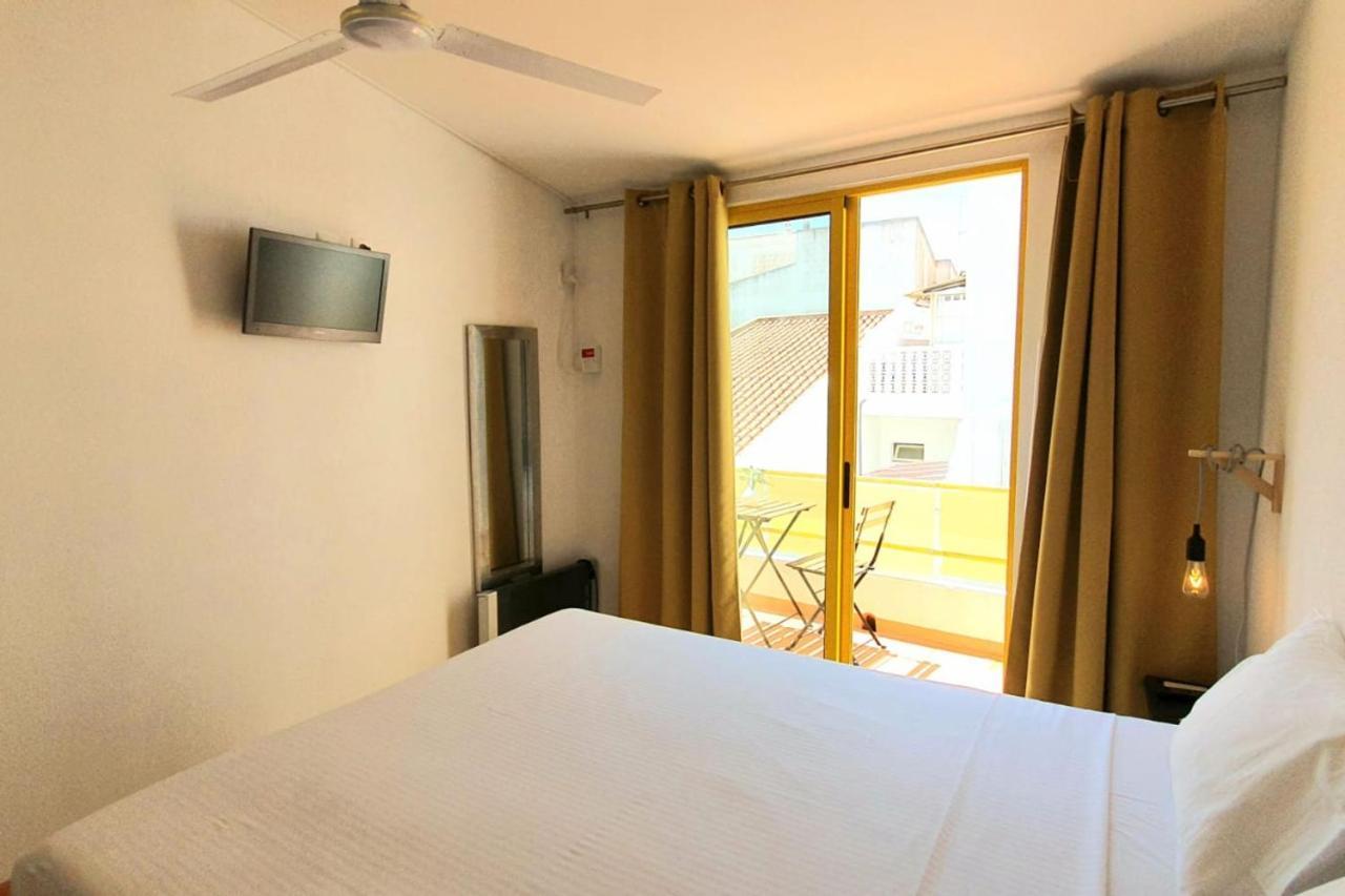 Lovelystay - Yellow Submarine House Lagos Luaran gambar