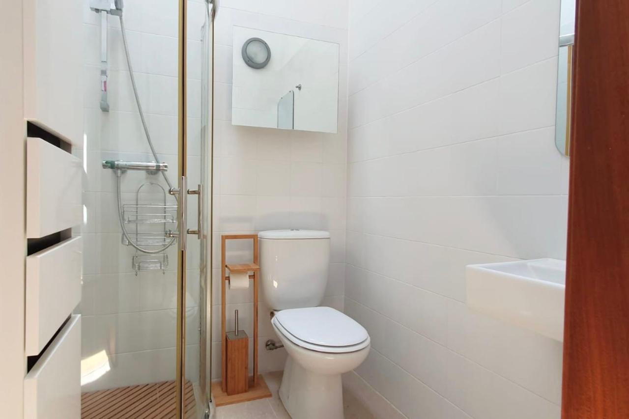 Lovelystay - Yellow Submarine House Lagos Luaran gambar