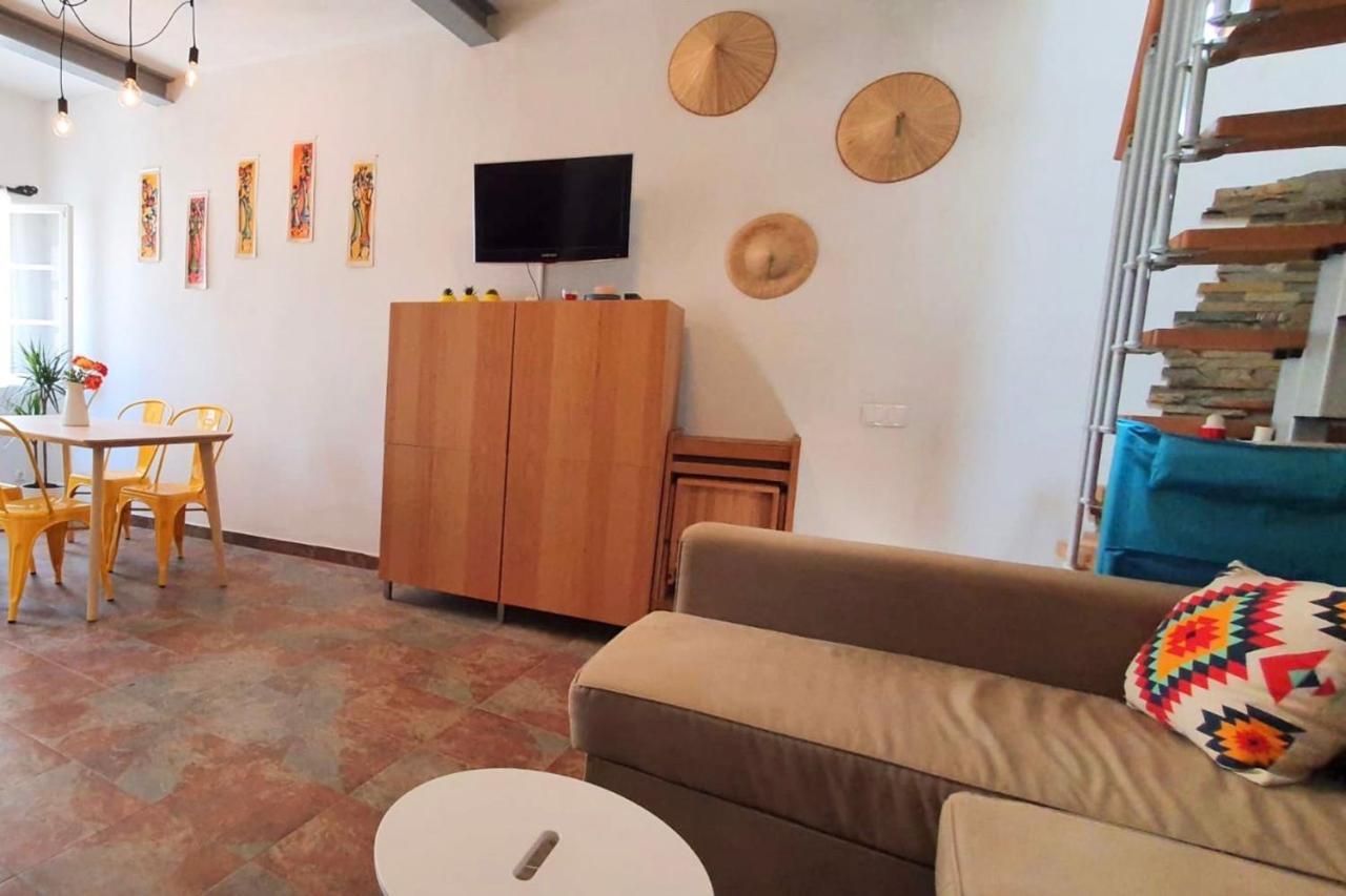Lovelystay - Yellow Submarine House Lagos Luaran gambar